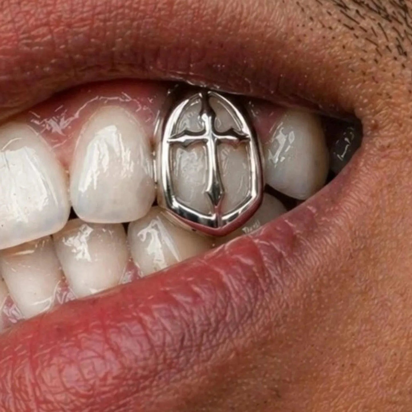 Cross Window Grillz!